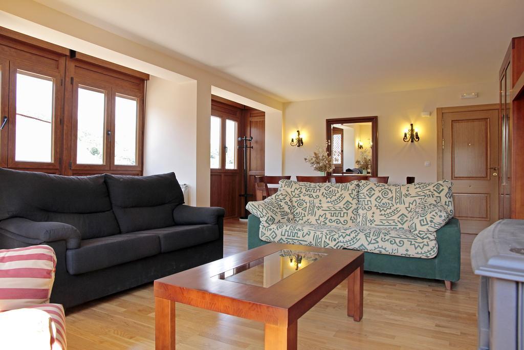 Apartamentos Irati Garralda Buitenkant foto